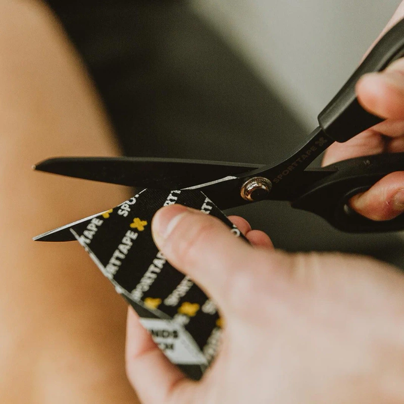 Nożyczki do tapingu SPORTTAPE teflonowe 21,5 cm