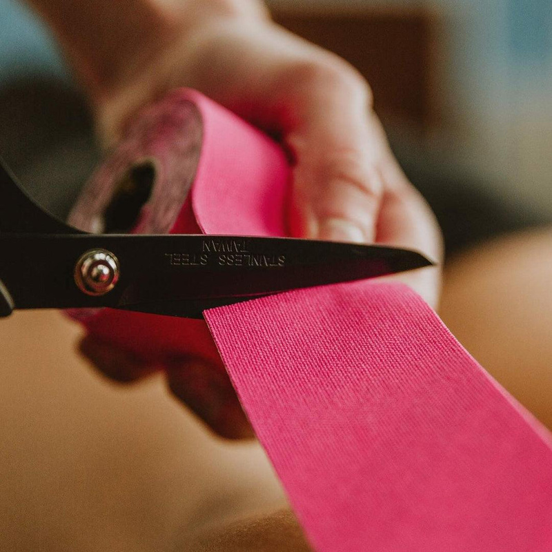 SPORTTAPE Extra Sticky taśma do kinesiotapingu różowy 5 cm x 5 m 